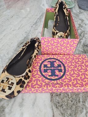 Tory Burch Leopard Haircalf Reva Ballet Flat in Tan and Black Size 9